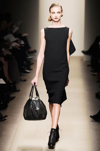 Look 8